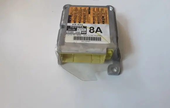Toyota Prius (XW30) Airbag control unit/module 8917047470