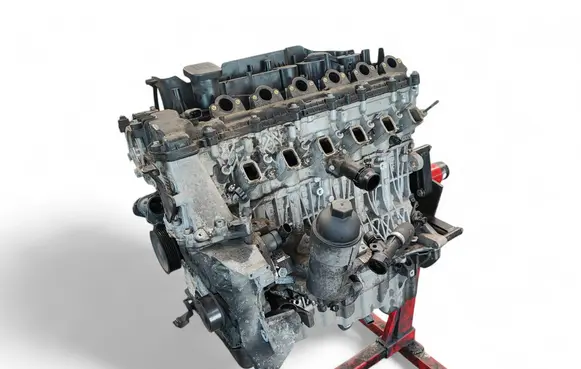 BMW 3 E90 E91 Engine 306D3 7792822