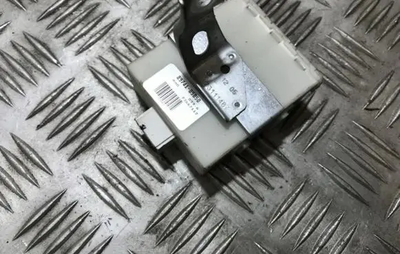 Toyota Avensis T250 Door control unit/module 8974105050 89741-05050