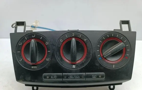 Mazda 3 I Climate control unit C4319