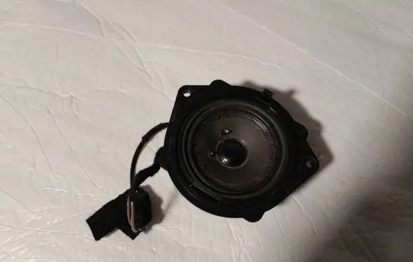 Mercedes-Benz SL R230 Panel speaker A2308201602