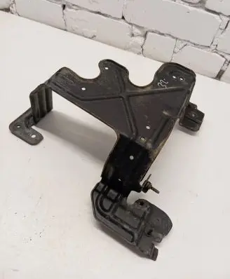 Volkswagen Transporter - Caravelle T5 Webasto auxiliary heater mount bracket 7H0819827A