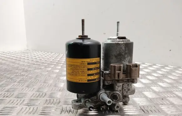 Lexus CT 200H Master brake cylinder 4707012010