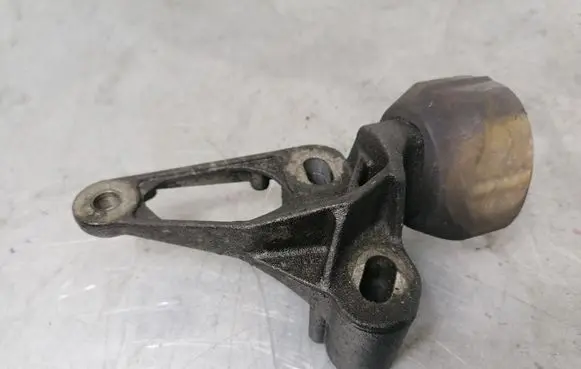 Audi A6 S6 C7 4G Engine mount bracket 8K0199339M