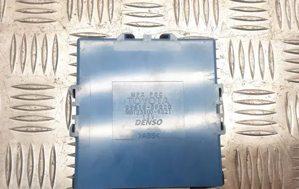 Toyota Corolla Verso AR10 Combustion control unit/module 896180F020