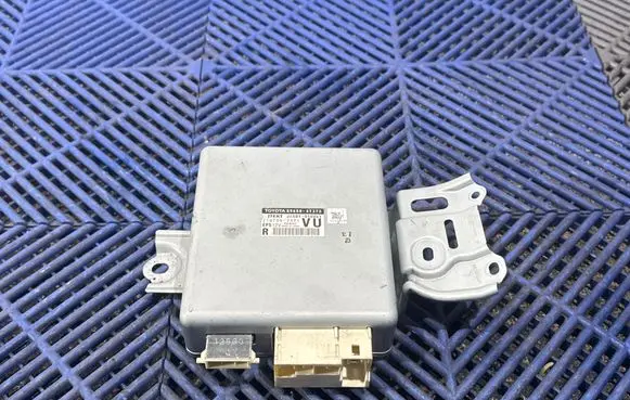 Toyota Prius+ (ZVW40) Power steering control unit/module 8965047373 2107002371 JL501010061