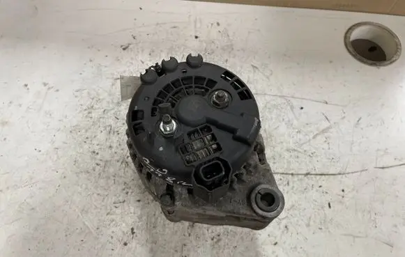 Opel Insignia A Generator/alternator 13502583 10E20
