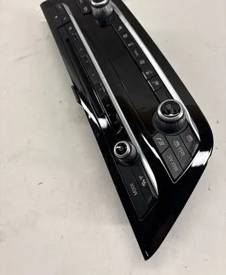 BMW 5 G30 G31 Climate control unit 6834435 11419110 900350670003