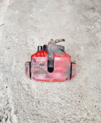Volkswagen Golf V Front brake caliper 581 3115