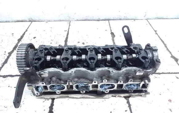 Hyundai Elantra Engine head 22111270002