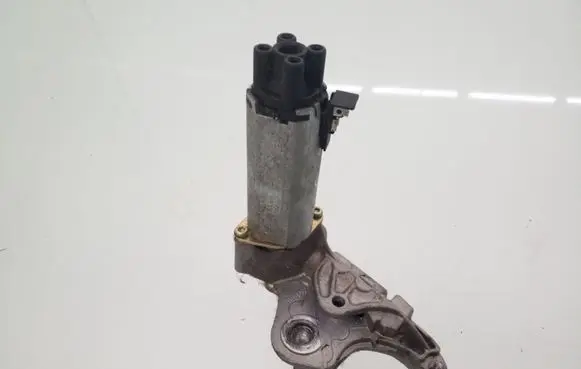 Volvo S60 Seat adjustment motor 198652