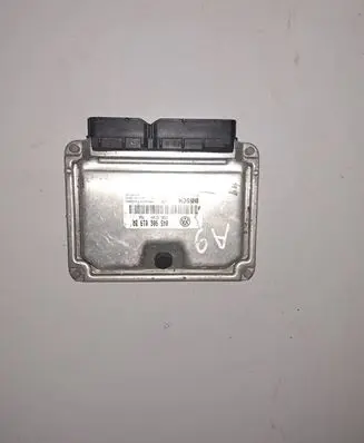 Skoda Fabia Mk2 (5J) Engine control unit/module 045906019BR 0281012318