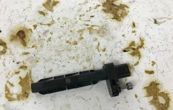 BMW 3 F30 F35 F31 Crankshaft position sensor 7806782 25916010