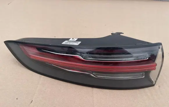 Porsche Cayenne (9Y0 9Y3) Rear/tail lights