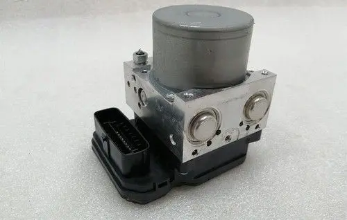 Lexus LX IV J300 ABS Pump 4454024130