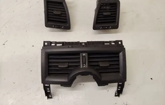 Renault Megane II Dashboard side air vent grill/cover trim A1007021