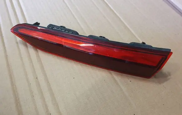 Porsche Macan (95B) Tailgate rear/tail lights 10A945308B VOLKSWAGENID3