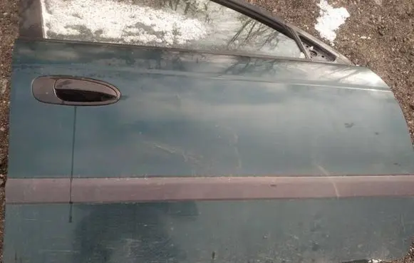 Toyota Avensis T220 Front door trim (molding) 