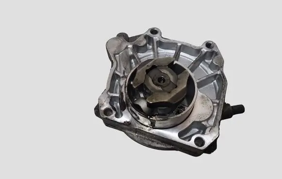 Opel Insignia A Vacuum pump