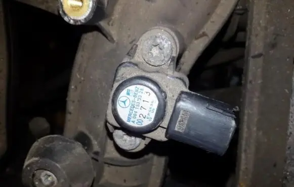 Mercedes-Benz C W203 Air pressure sensor 0041533328