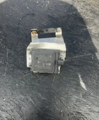 Mercedes-Benz E AMG W213 Distronic sensor radar A0009003212