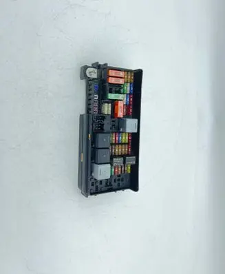 Mercedes-Benz ML W164 Fuse module A1645400272