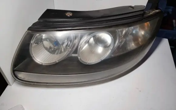 Hyundai Santa Fe Headlight/headlamp 921012BXXX 921012B010 921012B015