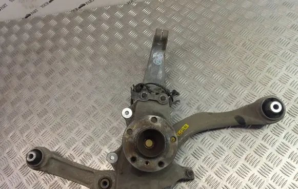 BMW 5 F10 F11 Front wheel hub spindle knuckle