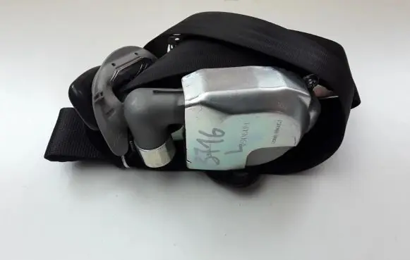 Hyundai i30 Front seatbelt 88810A6100