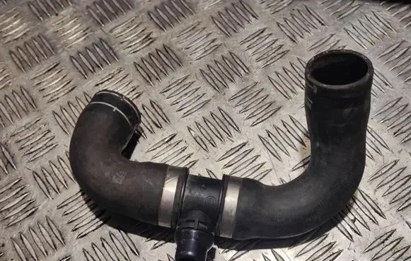 BMW 2 F22 F23 Engine coolant pipe/hose 7590702