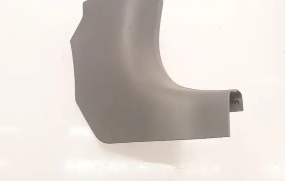 Foot area side trim