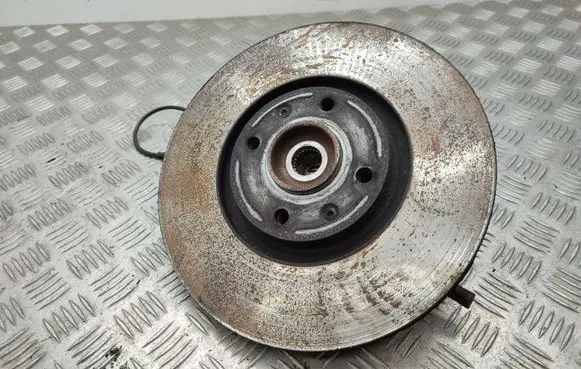 Citroen C4 Grand Picasso Front wheel hub
