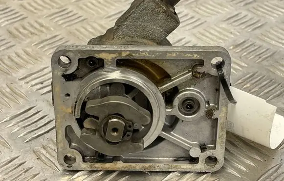 Iveco Daily 3rd gen Vacuum pump D151B 131101