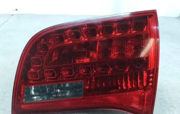 Audi A6 S6 C6 4F Tailgate rear/tail lights 