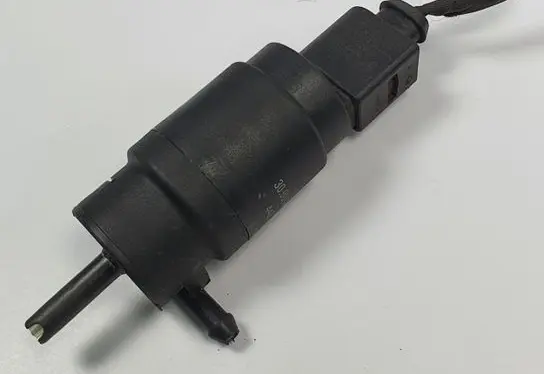 Mercedes-Benz S W220 Windscreen/windshield washer pump