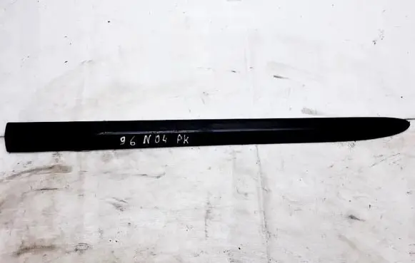 Nissan Almera N16 Front door trim (molding) 80871bm700