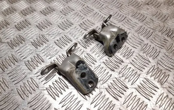 Nissan Note (E11) Front door hinge set 