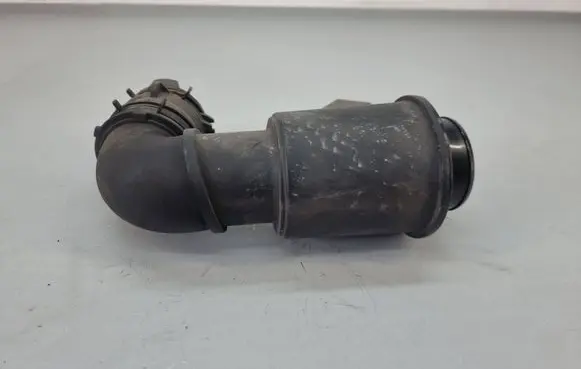 Jaguar F-Pace Air intake duct part GX739C623DB