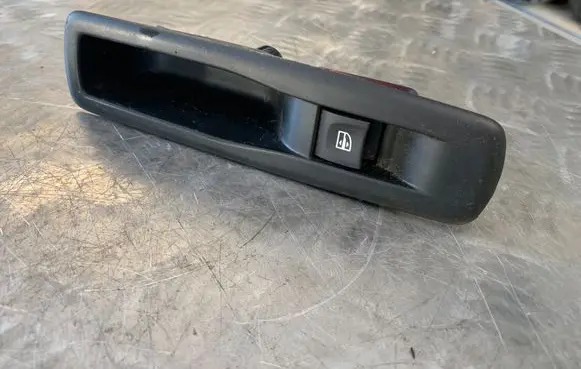Renault Scenic III - Grand scenic III Electric window control switch 829500004R