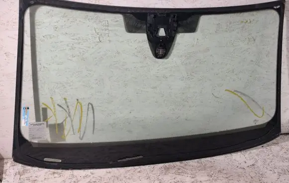 Audi A5 Front windscreen/windshield window 8W6845099