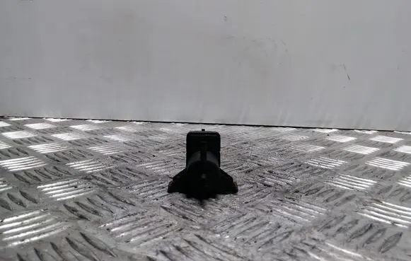 Opel Insignia A Vacuum valve 55566051