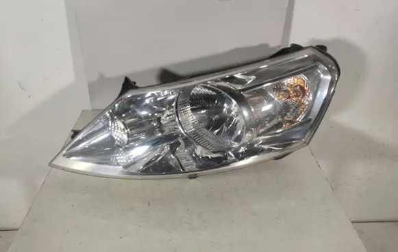 Citroen Jumpy Headlight/headlamp 89902605 1401368180
