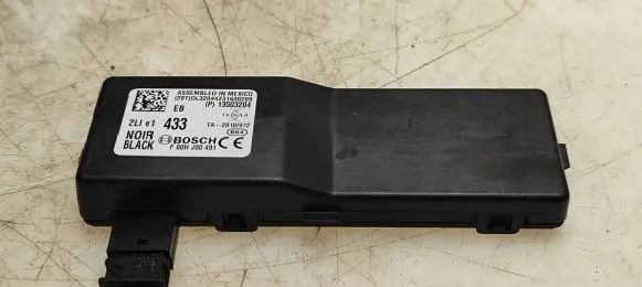 Opel Insignia A Antenna control unit 13503204