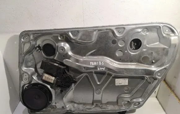 Volkswagen PASSAT B5.5 Front window lifting mechanism without motor
