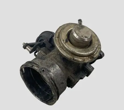 Volkswagen PASSAT B5.5 EGR valve 038129637L