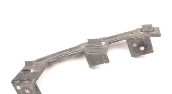 KIA Sorento Headlight/headlamp mounting bracket SGACC60