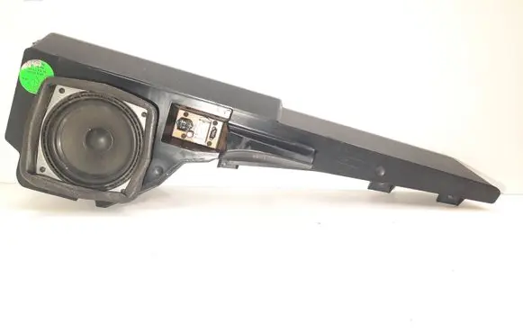 BMW 7 E38 Front door speaker 8352457
