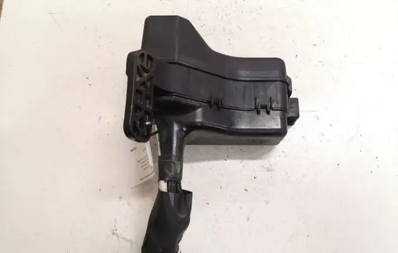 Toyota Avensis T250 Fuse module