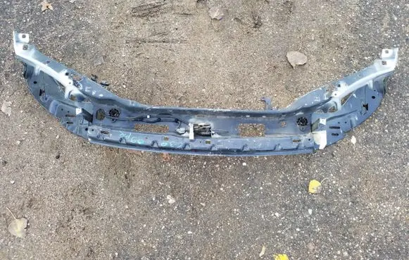 Volvo C30 Top upper radiator support slam panel OEM