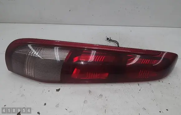 Nissan X-Trail T30 Rear/tail lights B46L